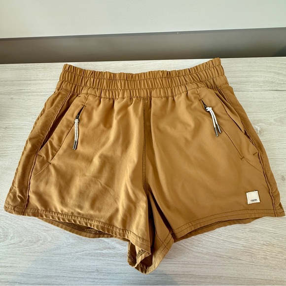 Vuori Pants - Vuori Brown Elastic Athletic Shorts Women’s Size XS